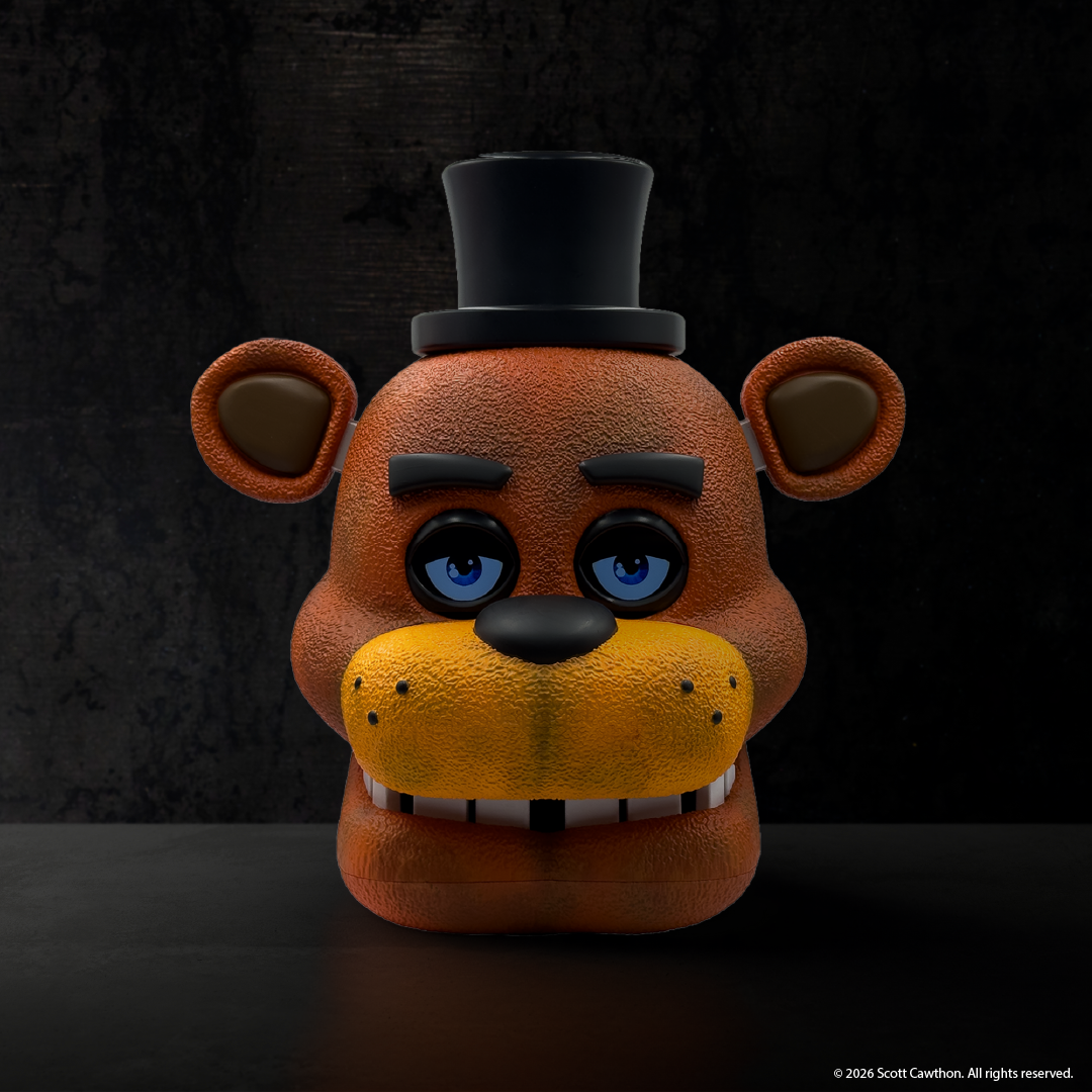 Five Nights at Freddy??s Deluxe Collector Freddy Helmet