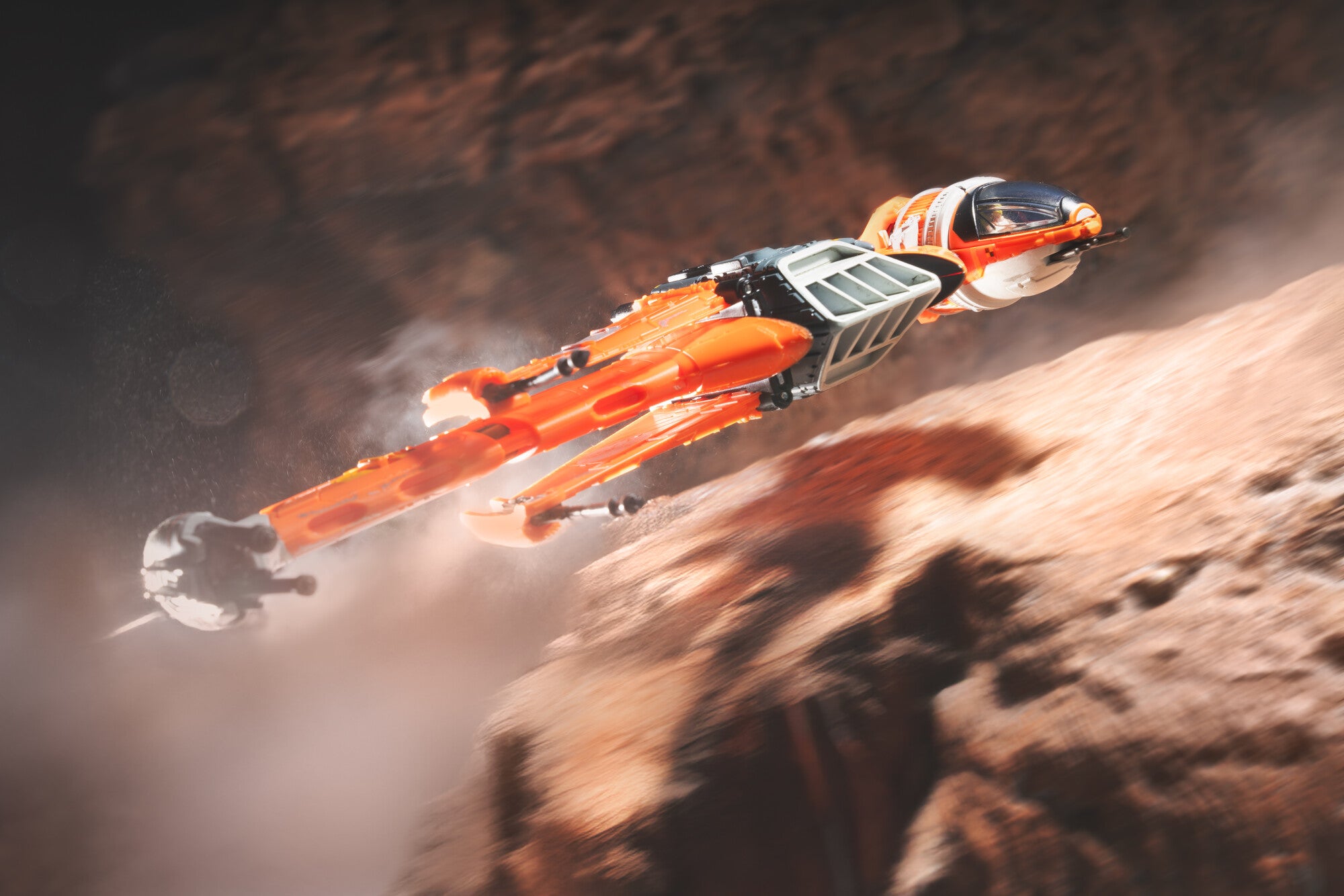 STAR WARS? Micro Galaxy Squadron Hera Syndulla??s B-wing - Image 4